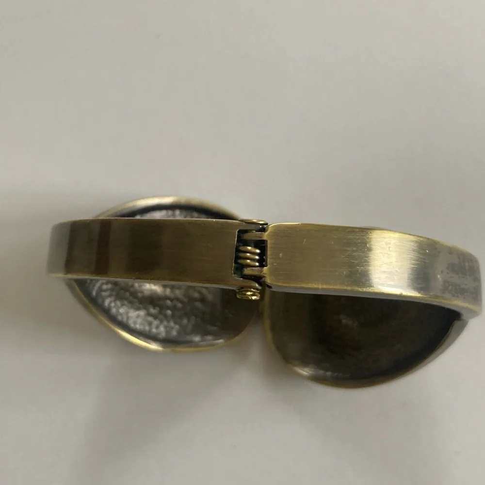Vintage Tear Drop Cuff Bracelet with Mother of Pearl set on Brass Metal